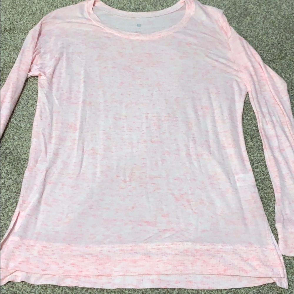 Woman’s Large Long Sleeve